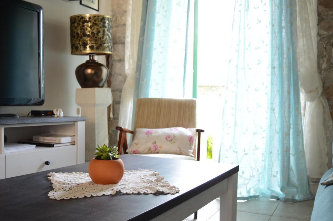 Visilo Stone House Βίλα Pucisca Εξωτερικό φωτογραφία