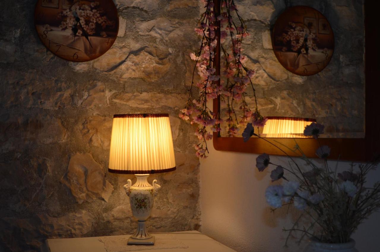 Visilo Stone House Βίλα Pucisca Εξωτερικό φωτογραφία