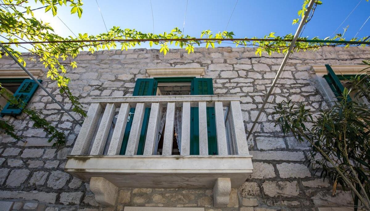 Visilo Stone House Βίλα Pucisca Εξωτερικό φωτογραφία